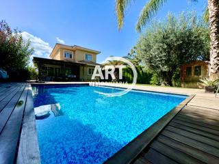 Maison  Serrans. Magnífico chalet independiente en ribaroja del turia