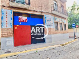 Traspàs Local Comercial  Escultor ramón inglés. Traspaso de lavadero de vehículos en bétera