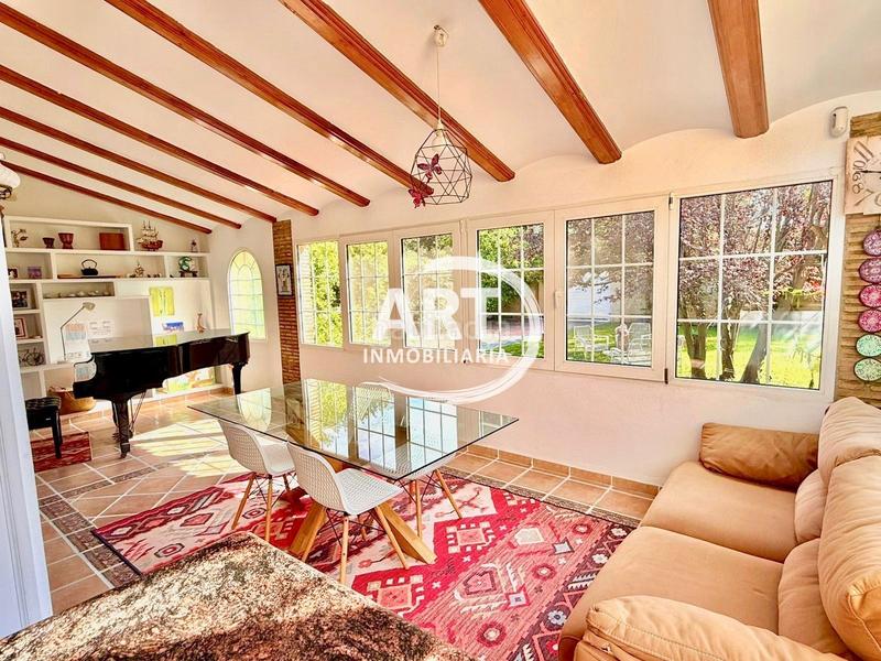 Foto 48cfed20-724c-44bc-b431-46cb5ccbe4c0. Casa amb calefacció aparcament piscina a El Carme-Sant Agustí-Bonavista Eliana (l´)