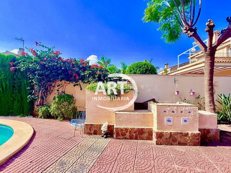 Foto 5a8aeaf5-b278-4cb6-a410-7f34135ad5cc. Casa amb calefacció aparcament piscina a El Carme-Sant Agustí-Bonavista Eliana (l´)