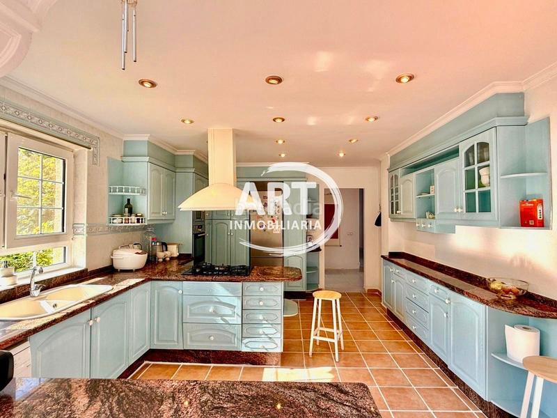 Foto bde1ba7e-2347-4e8f-b013-f56b696bfdef. Casa amb calefacció aparcament piscina a El Carme-Sant Agustí-Bonavista Eliana (l´)