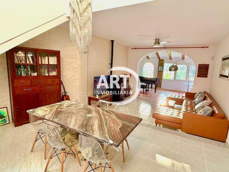 Foto be34f111-5396-4b4f-8ddd-92fdbf5d2c01. Casa amb calefacció aparcament piscina a El Carme-Sant Agustí-Bonavista Eliana (l´)