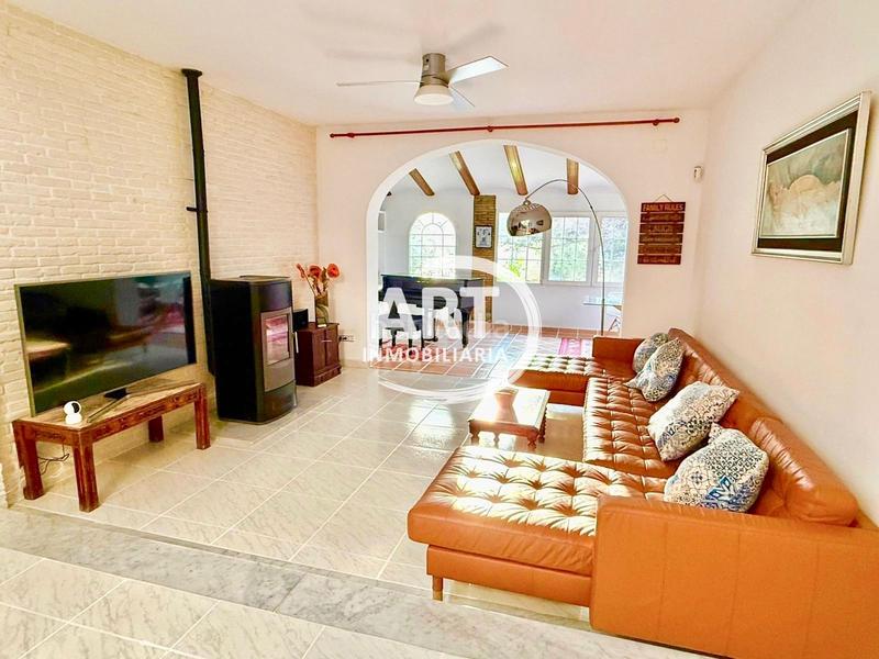 Foto e9454406-1b82-4e41-a59e-76a3f2d5b810. Casa amb calefacció aparcament piscina a El Carme-Sant Agustí-Bonavista Eliana (l´)