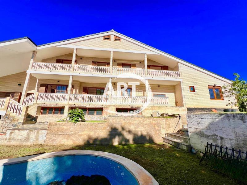 Foto 15dde084-a6ae-4d70-b8b3-70d408a8fc87. House with heating parking pool in Torre en Conill-Cumbres de San Antonio Bétera