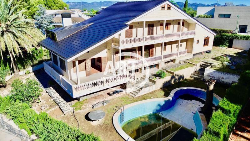 Foto 1d381627-973d-4a95-a397-4b762790a47e. House with heating parking pool in Torre en Conill-Cumbres de San Antonio Bétera