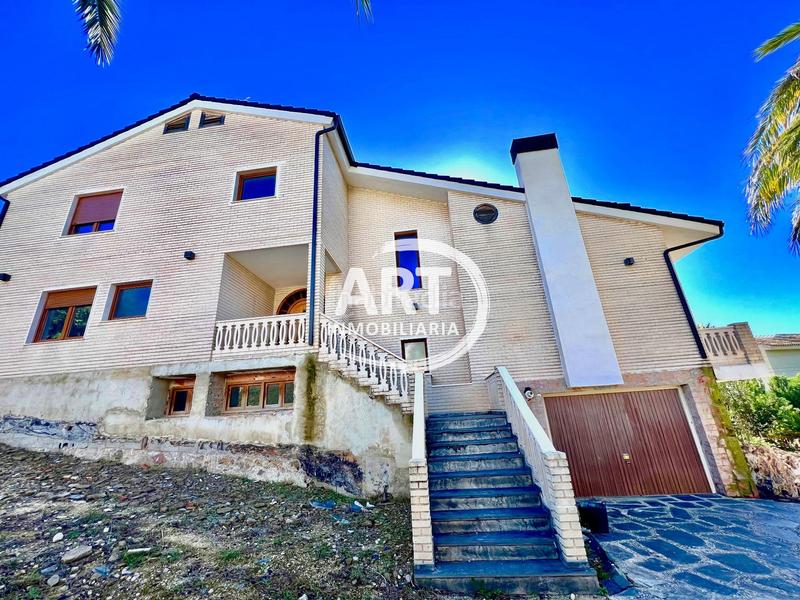 Foto 42de3c09-32b2-4a94-987a-6c705bcf3da6. House with heating parking pool in Torre en Conill-Cumbres de San Antonio Bétera