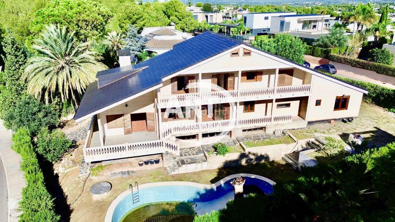 Foto ee1134c1-dcbc-47d3-9402-5e04ee467a9f. House with heating parking pool in Torre en Conill-Cumbres de San Antonio Bétera