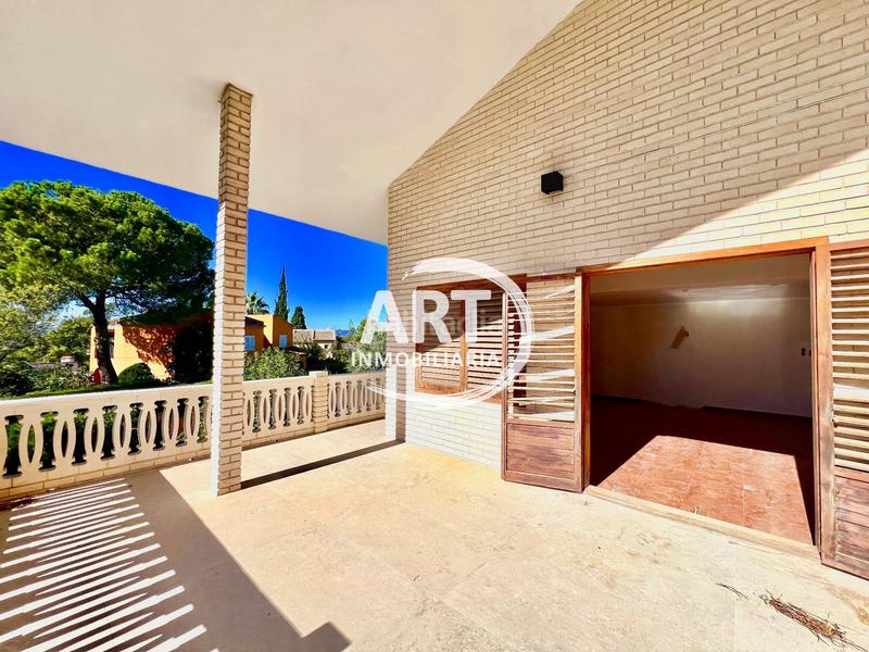 Foto ff5cd951-d519-4aea-a775-6ed72b5363c6. House with heating parking pool in Torre en Conill-Cumbres de San Antonio Bétera