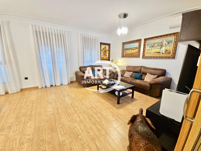 Foto 63d66b40-18b6-46ff-9694-aacfe0c95aae. Piso casa adosada en xátiva en Xàtiva