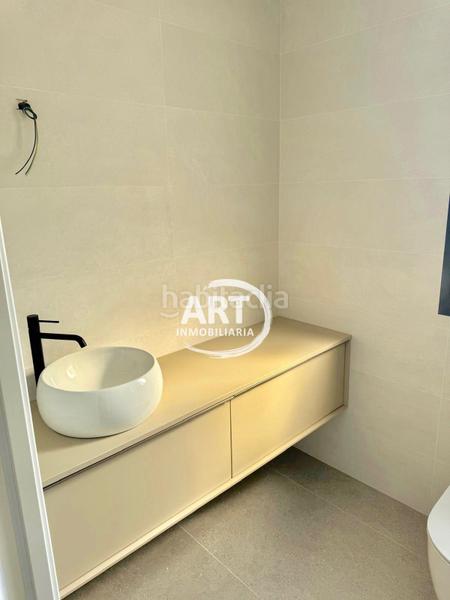 Foto 994342e7-f84e-4a16-9562-29eb973b0140. Casa amb aparcament piscina a San Antonio de Benagéber