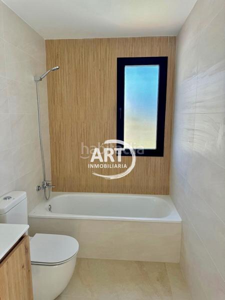 Foto a7f5b026-05a7-4e70-ad45-a5b1f01c89f6. Casa amb aparcament piscina a San Antonio de Benagéber