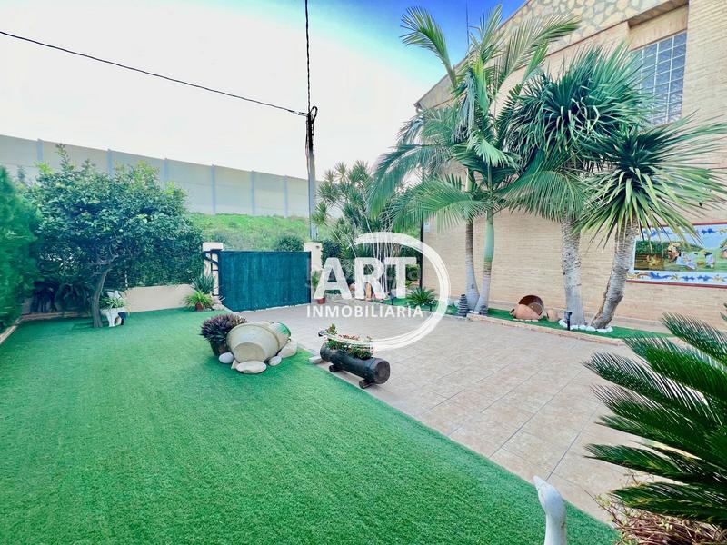 Foto 59e13f4d-74c3-43fc-9c4c-40d303e83327. Casa con parcheggio piscina in Picassent