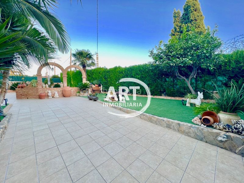 Foto f32db8f0-7b17-47be-b9df-9df8ed128fd9. Casa amb aparcament piscina a Picassent