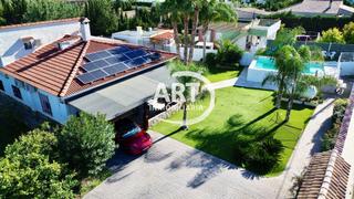 Casa  Felipe campuzano. Chalet independiente en liria