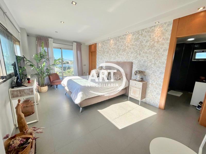 Foto 1bbb531d-2a1c-40f5-9963-e41945ebe91d. Casa amb calefacció piscina a Urbanizaciones Llíria