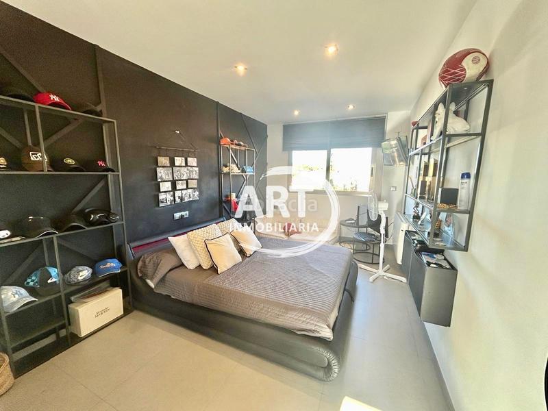 Foto 5630e675-d755-44f6-8bd3-126e07a0ee8a. Casa amb calefacció piscina a Urbanizaciones Llíria