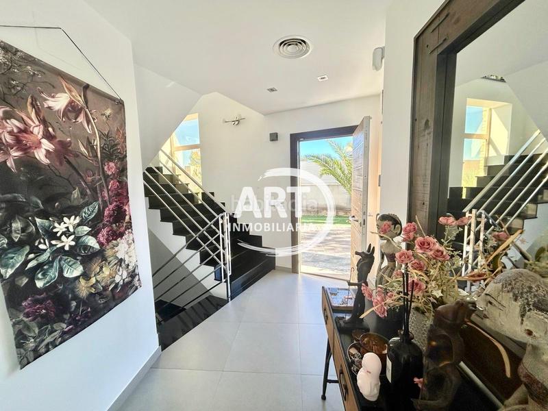 Foto 684f8de0-adfa-4b08-a2b3-9055efcadf51. Casa amb calefacció piscina a Urbanizaciones Llíria