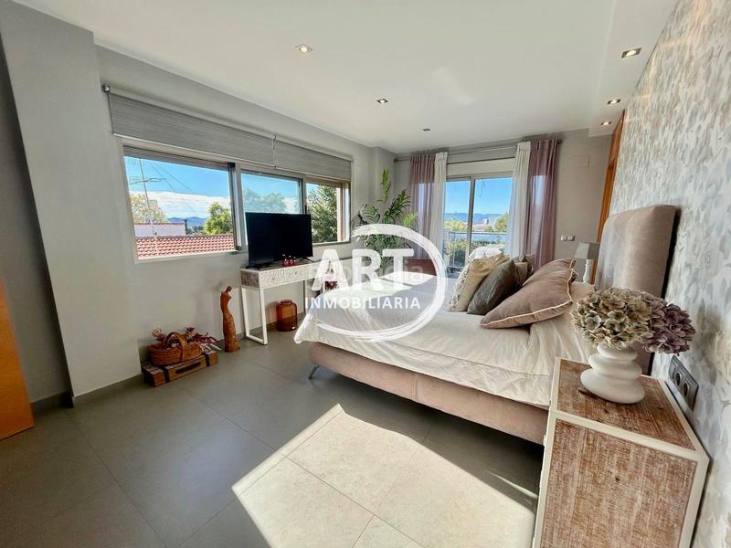 Foto a856bae5-2787-40e0-a2b5-4ea632705bdb. Casa amb calefacció piscina a Urbanizaciones Llíria