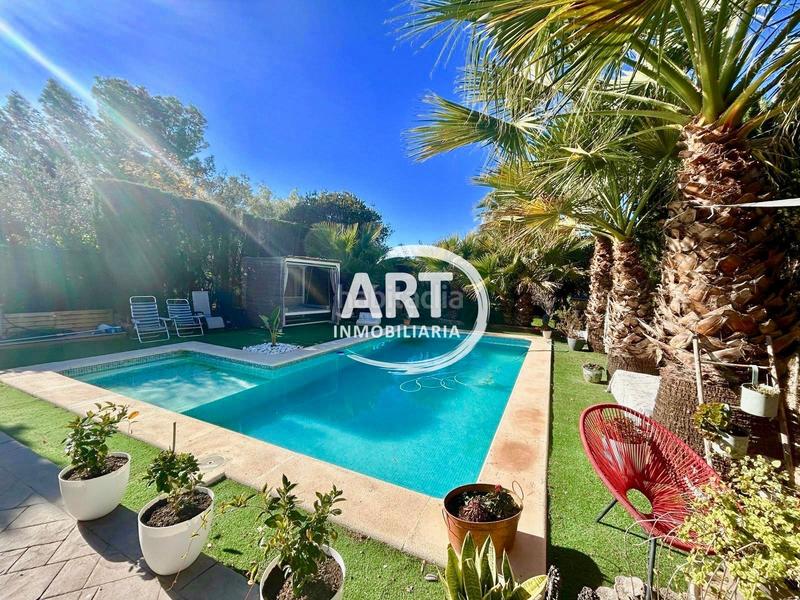 Foto b1ba96c9-00c4-46fb-a229-e79043875377. Casa amb calefacció piscina a Urbanizaciones Llíria