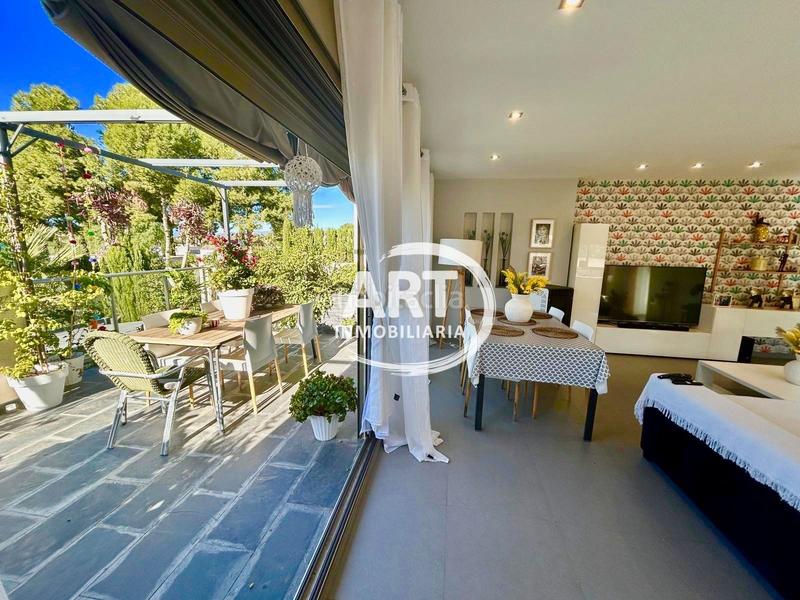 Foto c964beb4-4cc0-42b3-8515-bd2b3f14a259. Casa amb calefacció piscina a Urbanizaciones Llíria