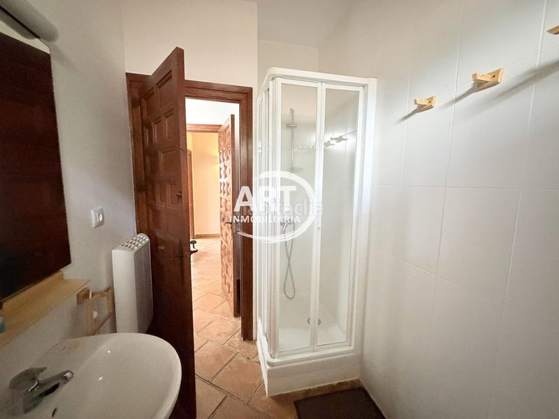 Foto 31e9279c-95e9-491f-a108-c80102b699f5. Edifici a majadas 34 a Alcalá de la Selva