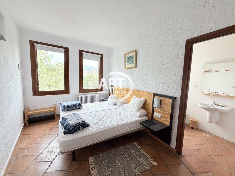 Foto 5dcb7803-f74c-4faa-91bc-58d70c912af0. Edifici a majadas 34 a Alcalá de la Selva