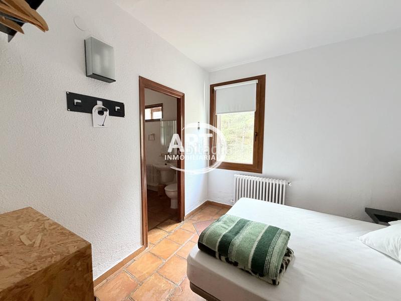 Foto a42982ca-05d4-49ec-bd00-85ac6dca3896. Edifici a majadas 34 a Alcalá de la Selva