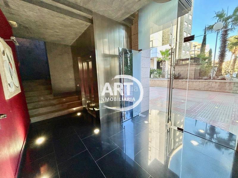 Foto 11614f04-848a-4cb6-ac1b-58f97f7d6e94. Flat with heating pool in Nou Campanar Valencia