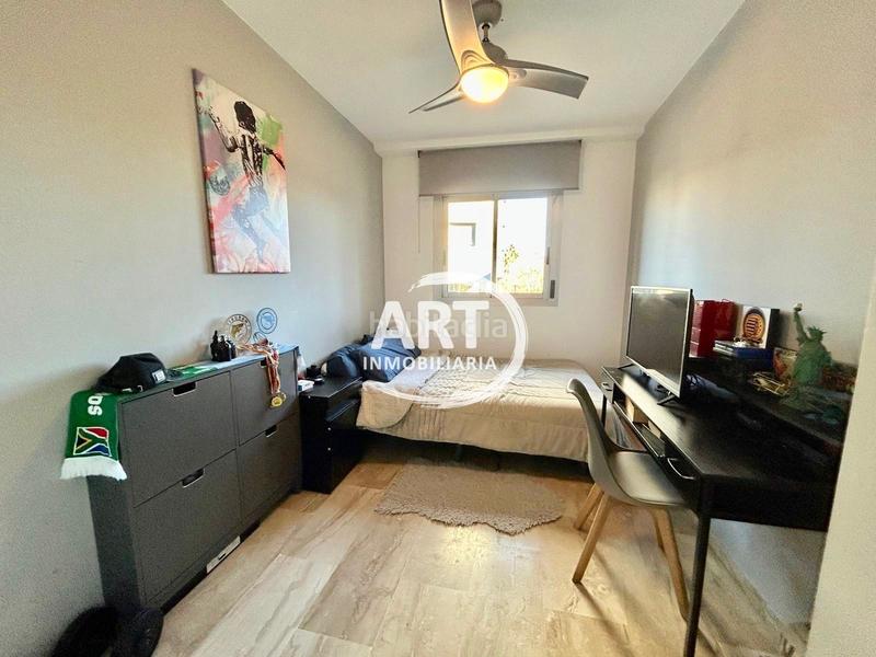 Foto f49bdf29-3acf-4fda-95c1-9e1287b7452d. Flat with heating pool in Nou Campanar Valencia