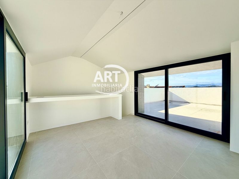 Foto ff69ddd1-1b3a-4a86-bfb9-ac6f0efbe507. Casa adossada amb calefacció piscina a Benissanó