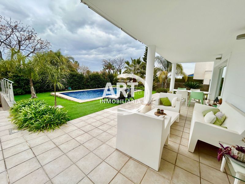 Foto 98e8ceb8-512e-444c-9ce8-b2082bee68e5. Casa amb calefacció piscina a Torre en Conill-Cumbres de San Antonio Bétera