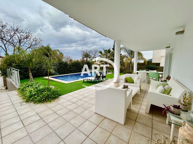 Foto b657a61f-fa7d-43fe-8b1e-9ddc70902573. Casa amb calefacció piscina a Torre en Conill-Cumbres de San Antonio Bétera