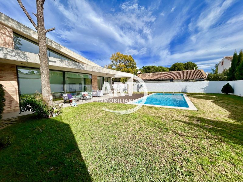 Foto a0edcf74-0a06-4831-b760-254b9610df15. Casa amb calefacció piscina a El Carme-Sant Agustí-Bonavista Eliana (l´)