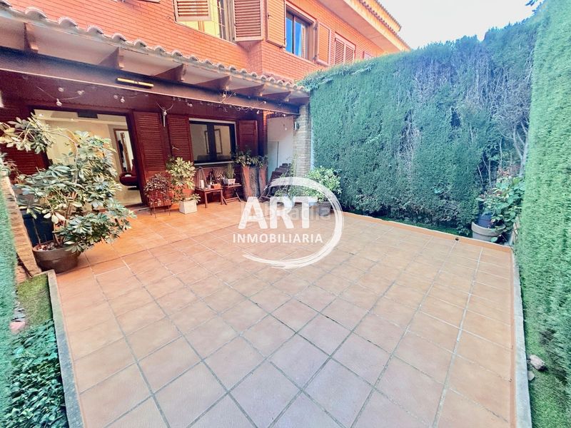Foto bccc6063-7930-4b50-aa3b-0b6aa269a87e. Casa adossada amb calefacció aparcament piscina a Bétera