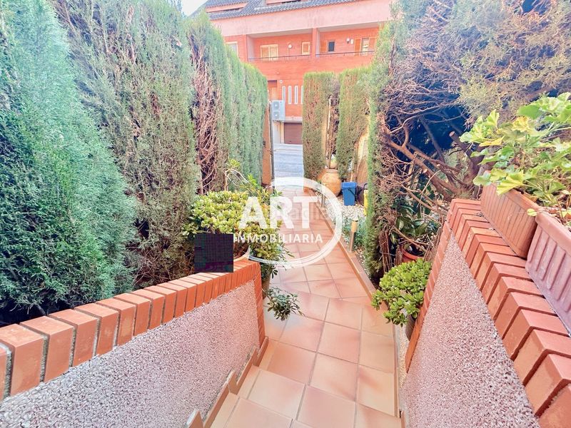Foto fcce55a9-a6a4-4b50-8867-8e895817cf2f. Casa adossada amb calefacció aparcament piscina a Bétera