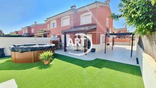 Haus  La agata. Pareado en venta en la pobla de vallbona