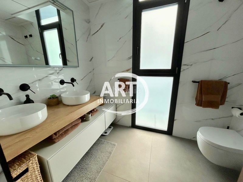 Foto b9eacc12-78e5-43d5-ba79-47bf8a8335c6. Casa amb calefacció aparcament piscina a Torre en Conill-Cumbres de San Antonio Bétera