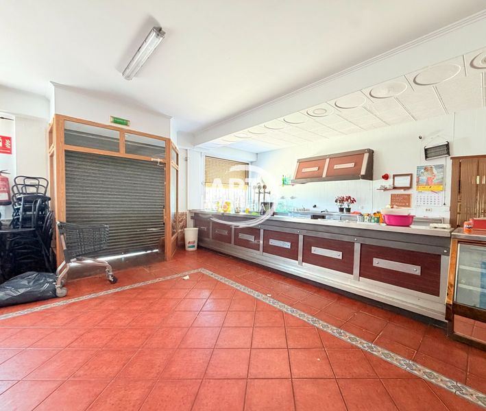 Foto c662e8e2-2d02-4d5e-9f49-ea3dd2c45244. Local comercial a Benissanó
