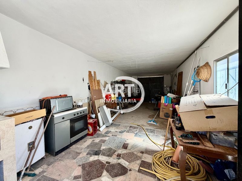 Foto 4fcbc6f7-fe13-413b-8aa2-0fc118169264. Casa amb piscina a Parque de la Bombilla Llíria