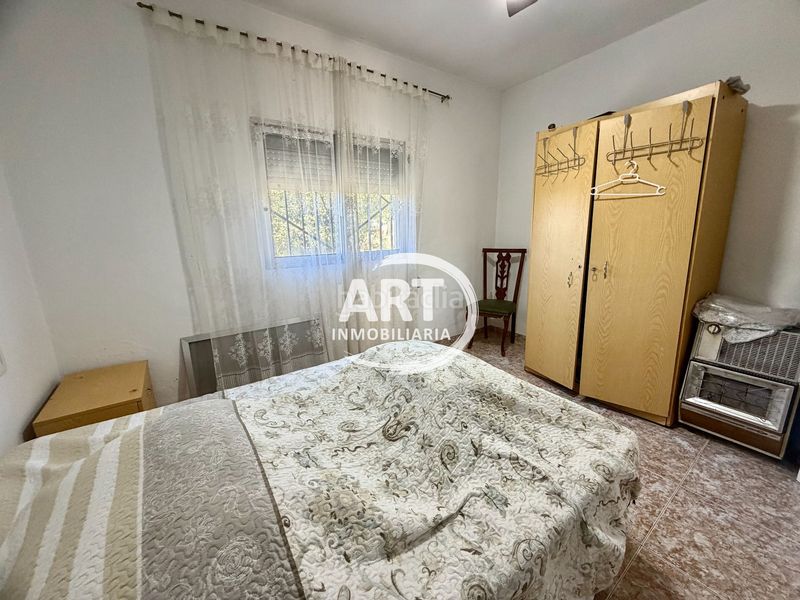 Foto 75ddf874-340f-476f-afb8-ac9961fd222e. Casa amb piscina a Parque de la Bombilla Llíria