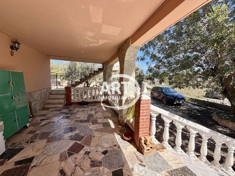 Foto 882ec3df-70ca-473b-ad36-0961f84dda79. Casa amb piscina a Parque de la Bombilla Llíria