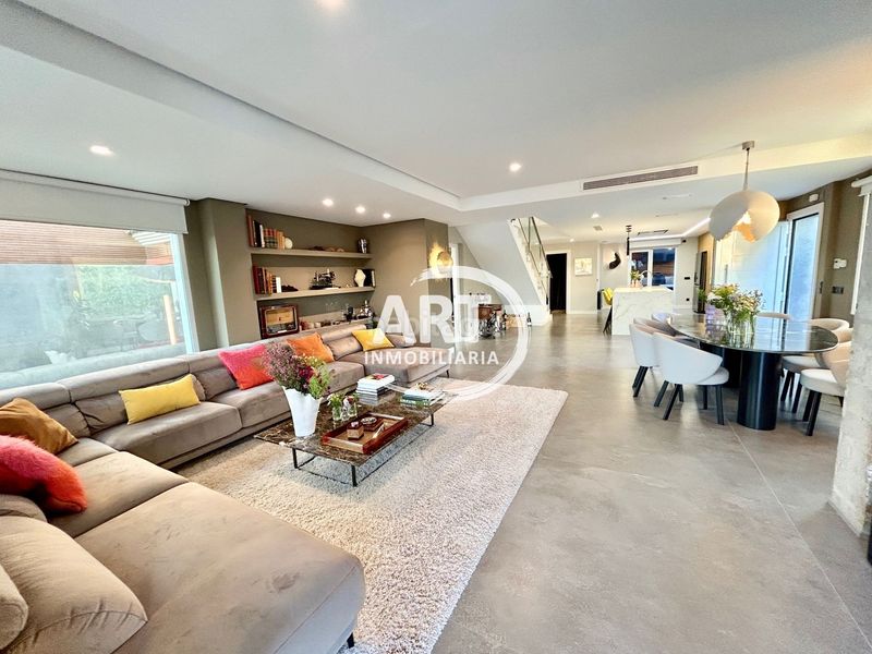 Foto b7aecd81-418a-453c-8c4f-ec0afbec0f11. Casa amb calefacció aparcament piscina a La Conarda-Montesano Bétera