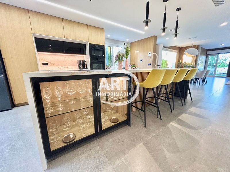 Foto d6318841-4244-442a-ad52-ed105cb1f9ea. Casa amb calefacció aparcament piscina a La Conarda-Montesano Bétera