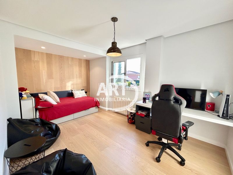 Foto eaec29bd-15ab-439a-8ff0-7896a94d6a67. Casa amb calefacció aparcament piscina a La Conarda-Montesano Bétera