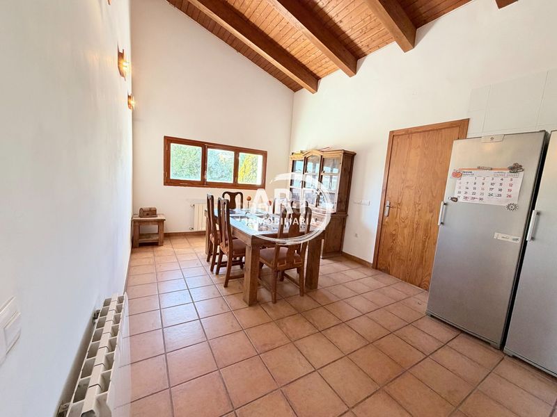 Foto afc14fa1-1727-4547-94c0-5a7d4935fe15. Casa amb calefacció piscina a Serra