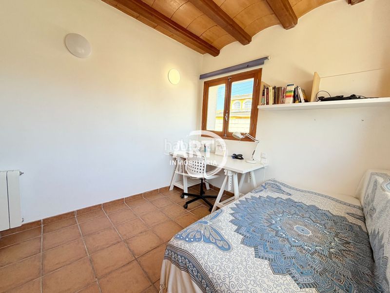 Foto e645373f-f53c-4e2b-a357-544e7f8c2c45. Casa amb calefacció piscina a Serra