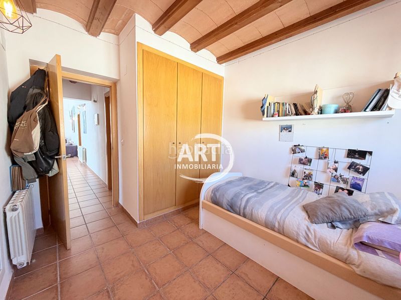 Foto f5e75784-d6cb-4fc6-bc19-10fc659bd0c3. Casa amb calefacció piscina a Serra