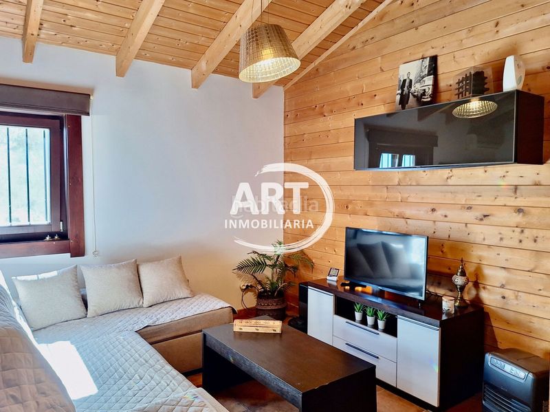 Foto f84a3398-67d1-49a4-a6dd-cbc5d1b0e916. Casa amb piscina a Los Pinares-La Masia Bétera