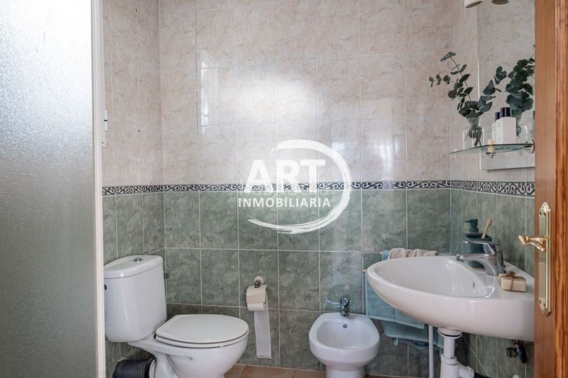 Foto 34e8e240-97d0-4488-b272-5b96de15e916. Casa amb aparcament piscina a Camí de Paterna-Lloma del Calderer Bétera