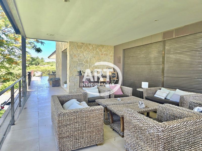 Foto 104b6a34-e799-430b-b7d4-447923b33a15. Casa amb calefacció aparcament piscina a La Conarda-Montesano Bétera